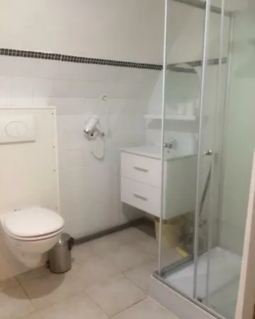 Apartment 42 M2